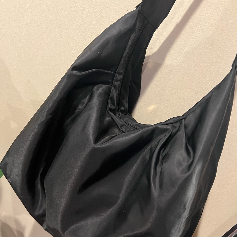 Large shoulder bag